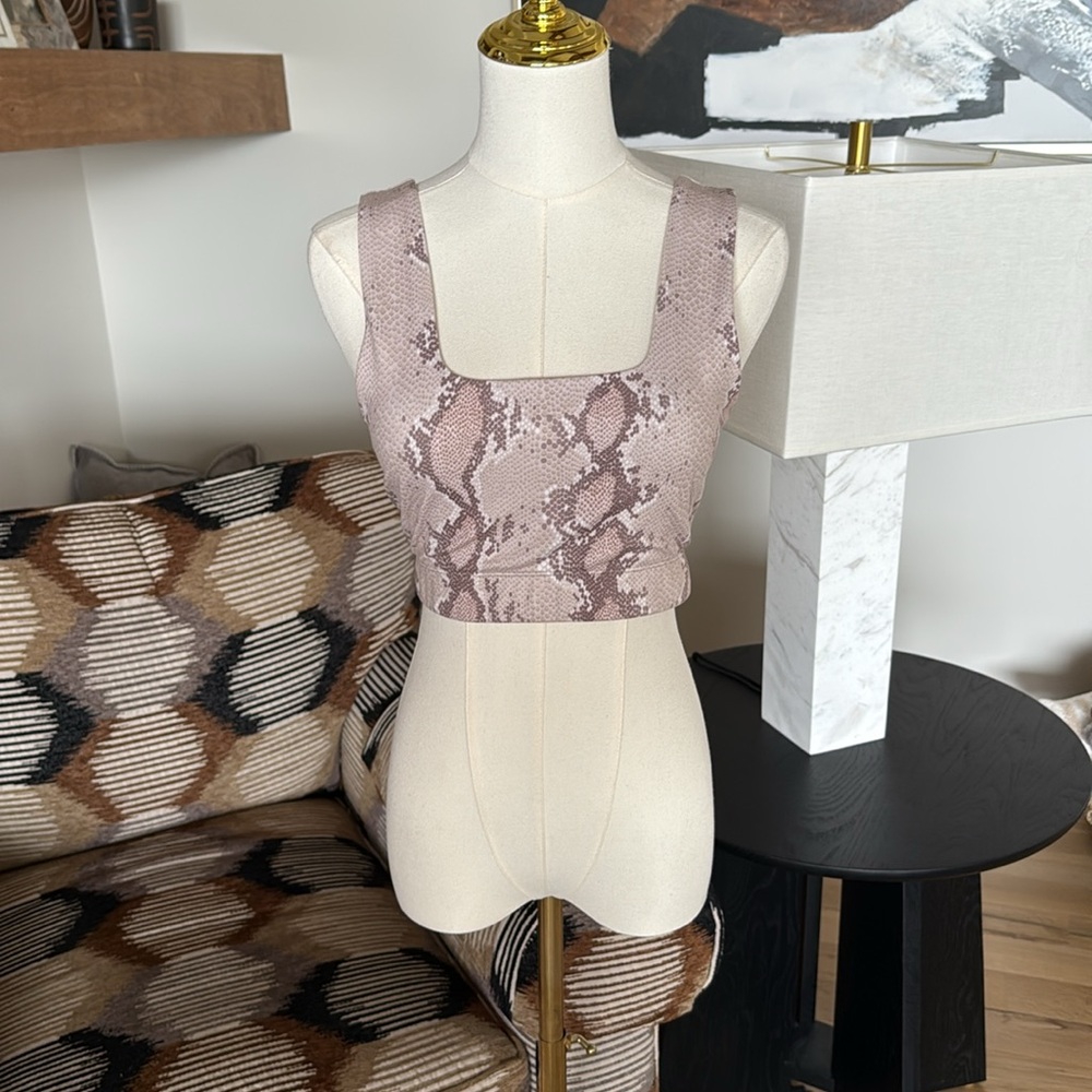 Varley Delta Sports Bra in Champagne Snake